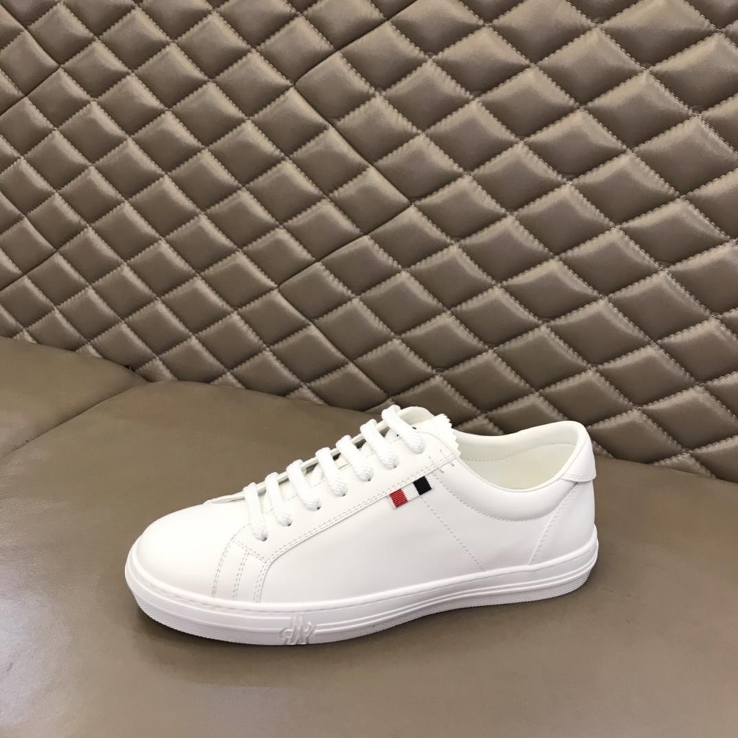 moncler-logo-patch-sneakers-1572_16843940534-1000