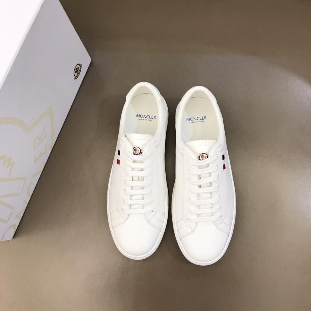 moncler-logo-patch-sneakers-1572_16843940535-1000