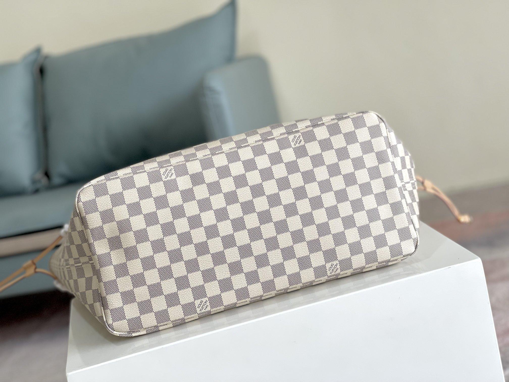 neverfull-gm-1128_16843927484-1000