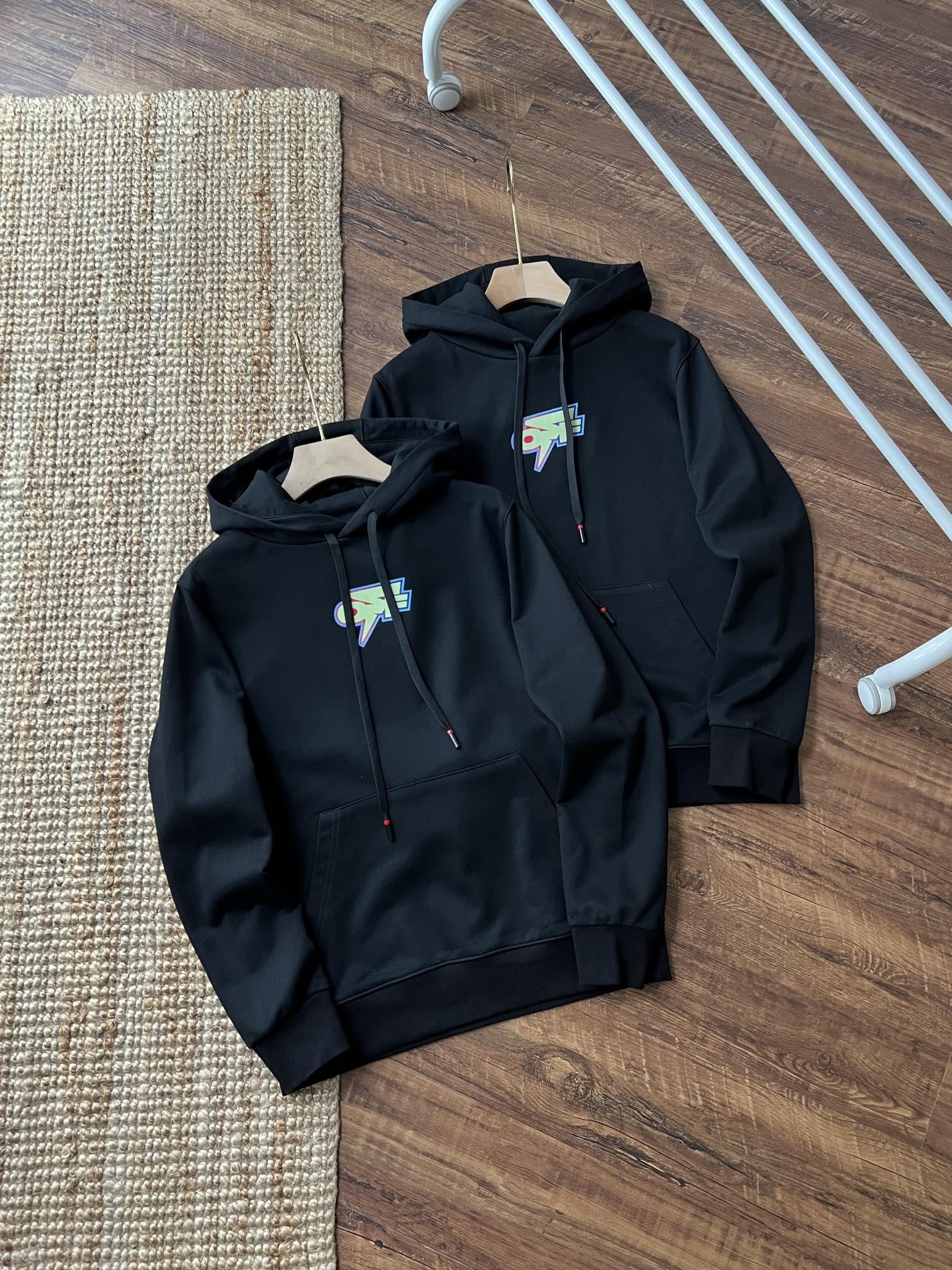 off-white-hoodie-4016_16844998597-1000