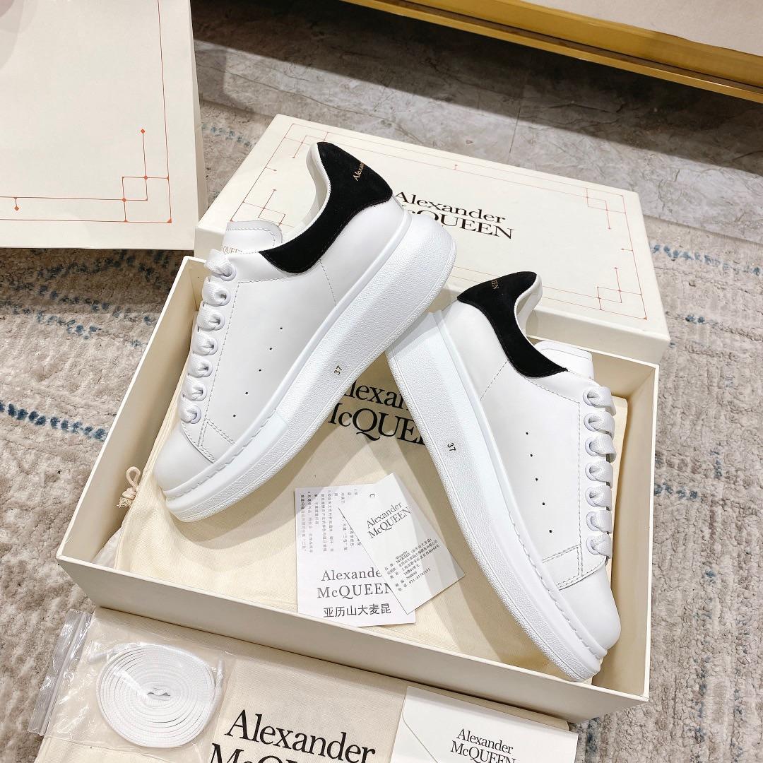 oversized-sneaker-7299_16844049813-1000