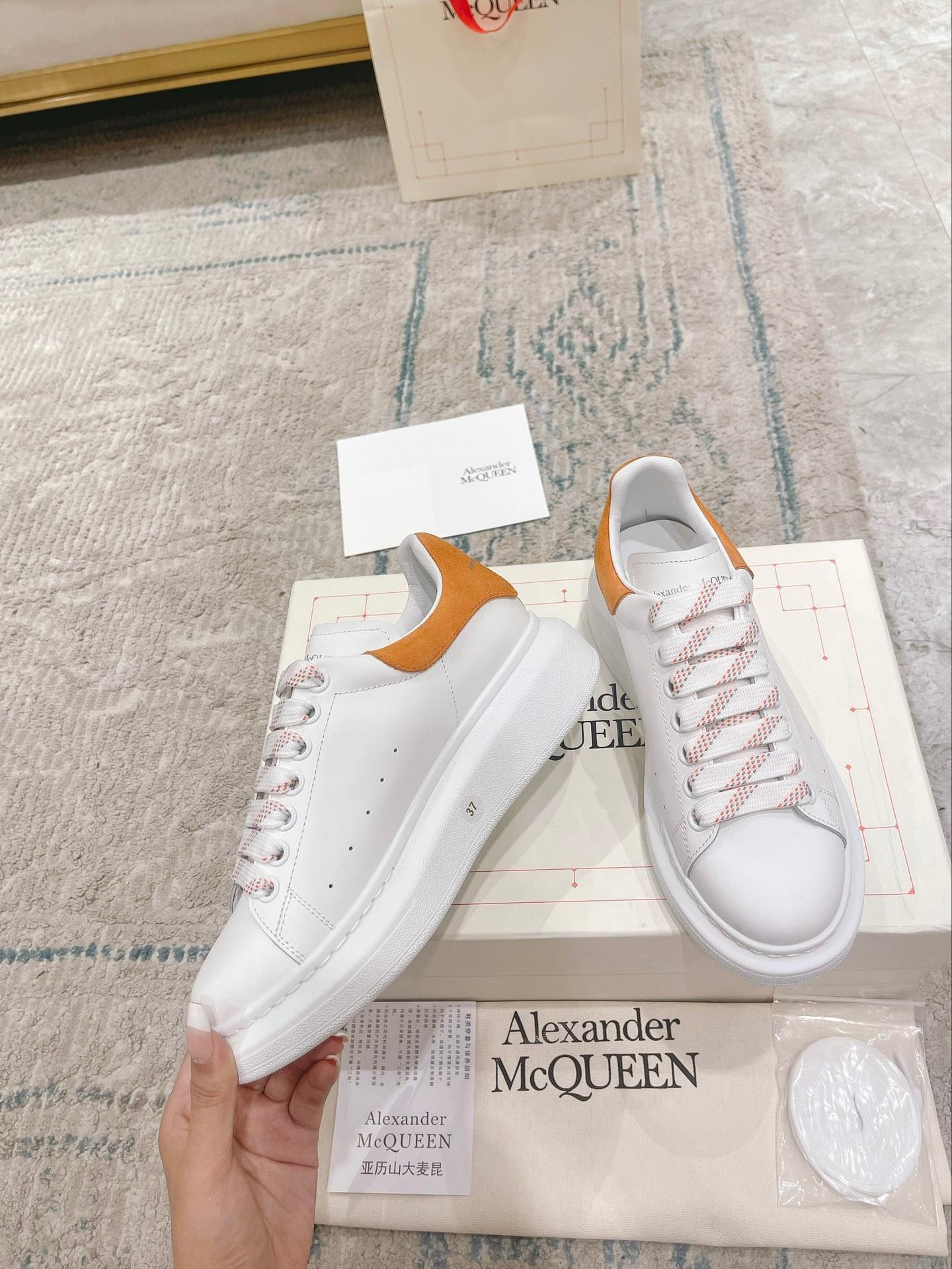 oversized-sneaker-7300_16844049835-1000