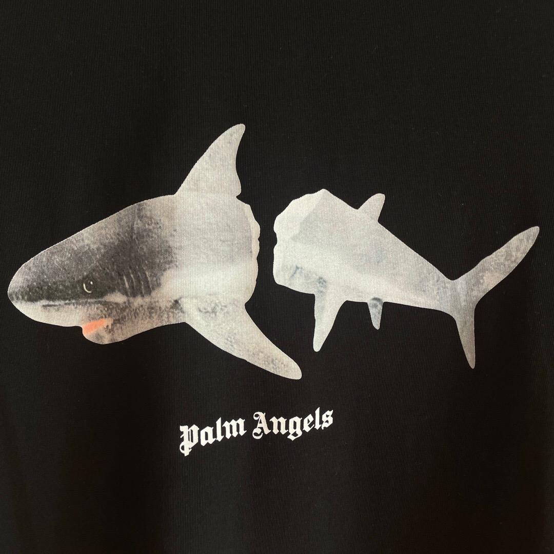 palm-angels-shark-print-logo-t-shirt-2714_16844985136-1000