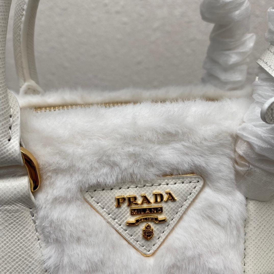 prada-galleria-shearling-mini-bag-5939_16844022528-1000