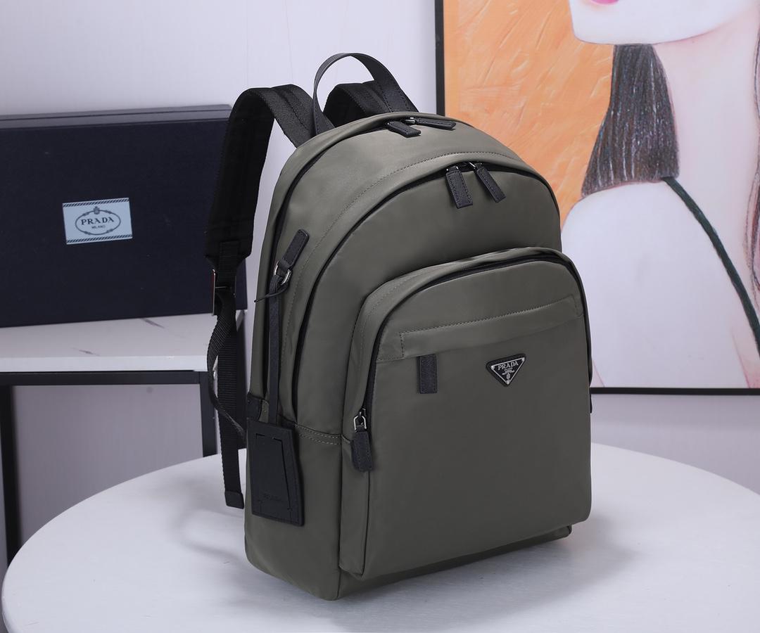 re-nylon-and-saffiano-leather-backpack-2646_16843956253-1000