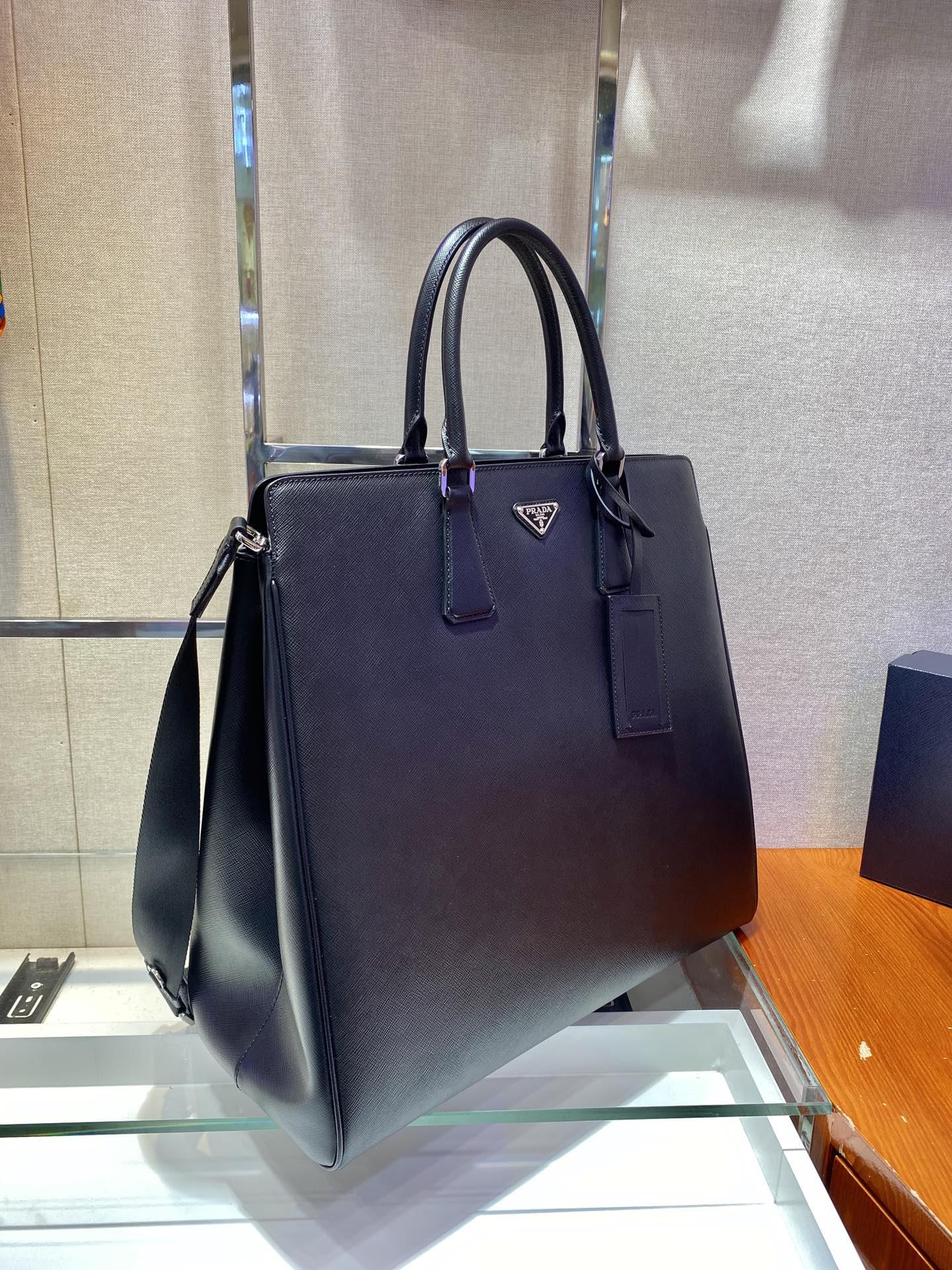 saffiano-leather-prada-galleria-bag-2663_16843956544-1000