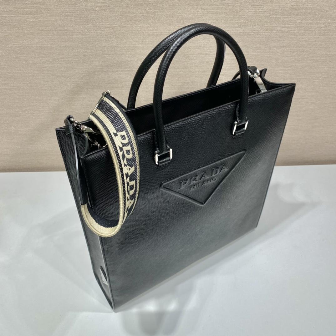 saffiano-leather-tote-2657_16843956406-1000