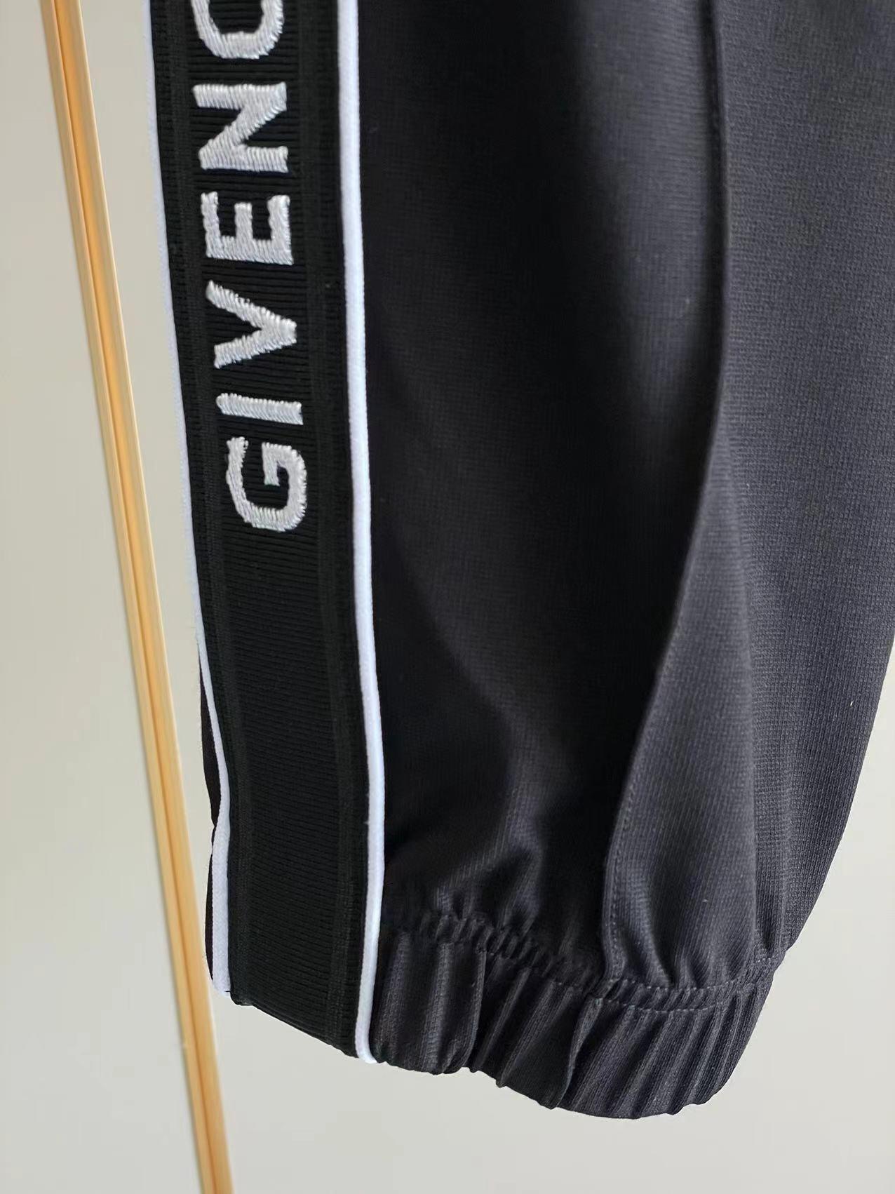 slim-fit-jogger-pants-in-jersey-with-givenchy-bands-6628_16845014257-1000