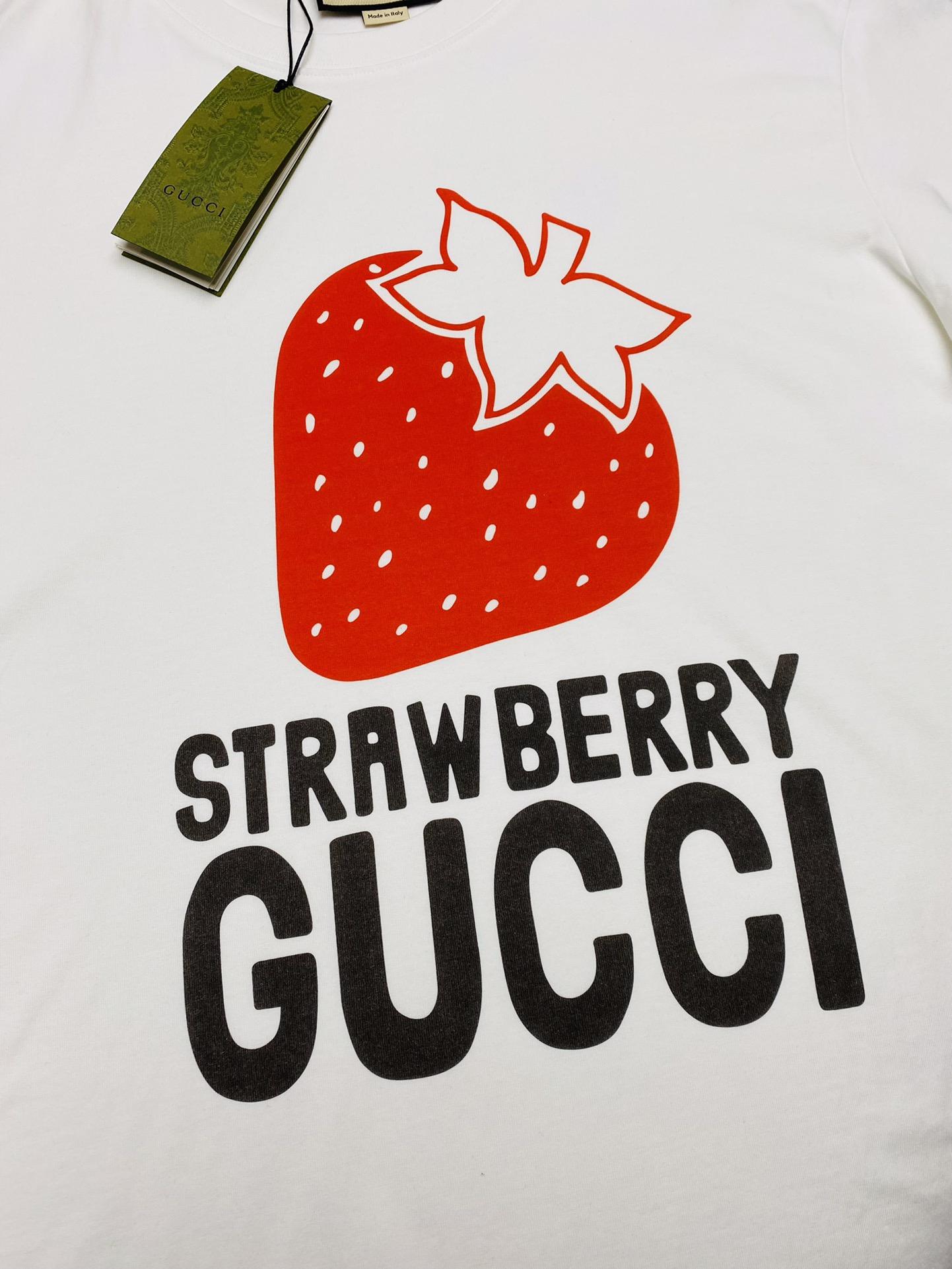 strawberry-gucci-cotton-t-shirt-216_16844969734-1000