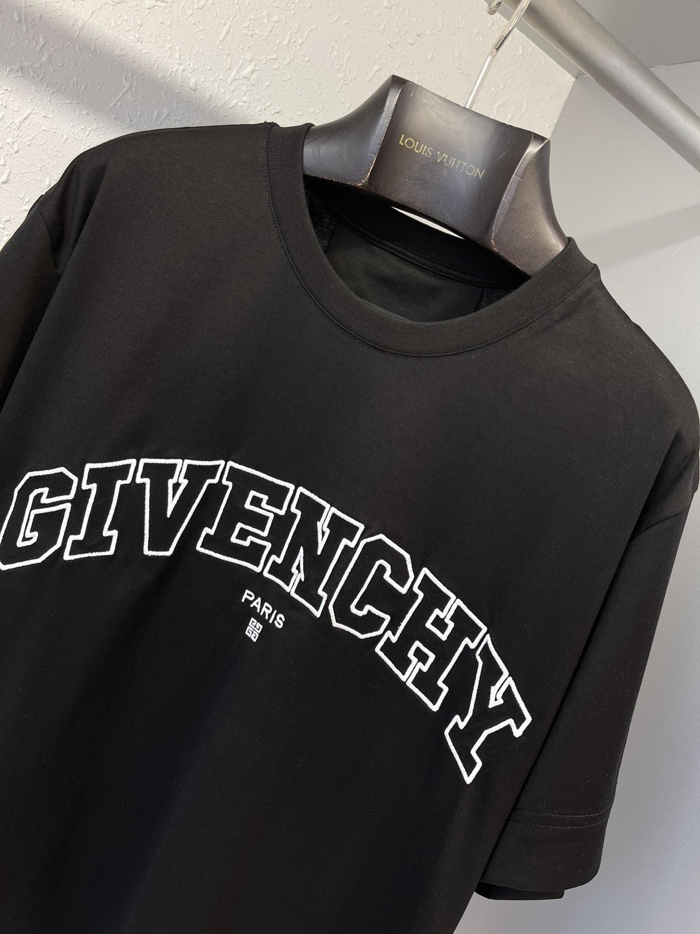 t-shirt-in-givenchy-college-embroidered-jersey-2162_16844980794-1000