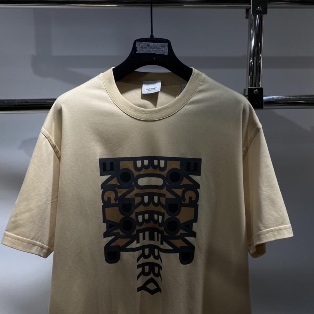 t-shirt-with-burberry-logo-337_16844972273-1000