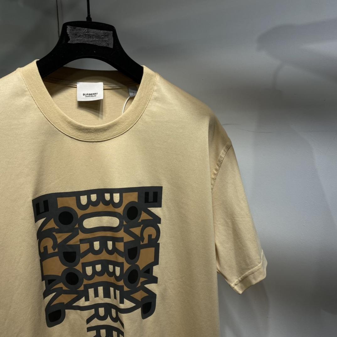 t-shirt-with-burberry-logo-337_16844972285-1000