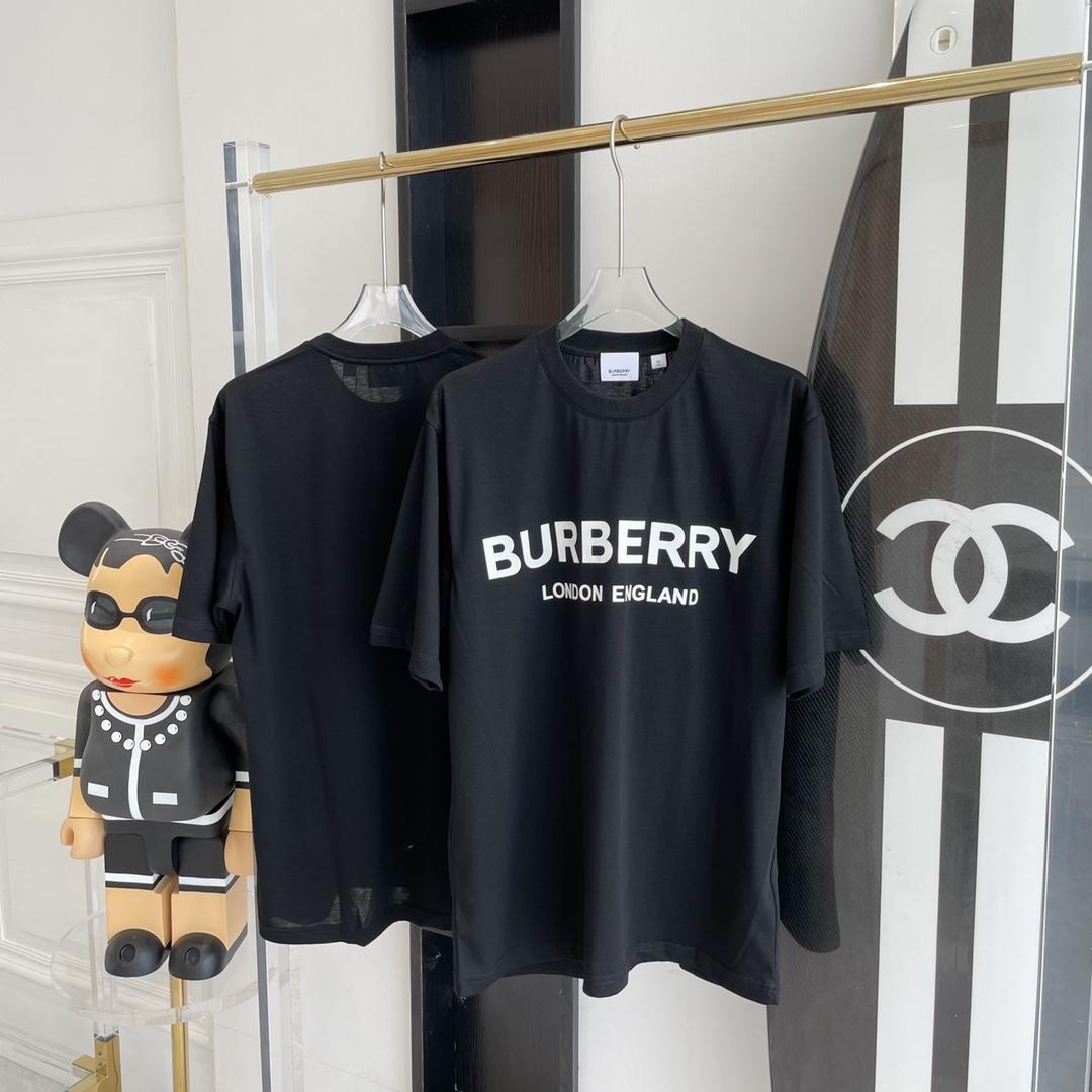 t-shirt-with-burberry-logo-344_16844972366-1000