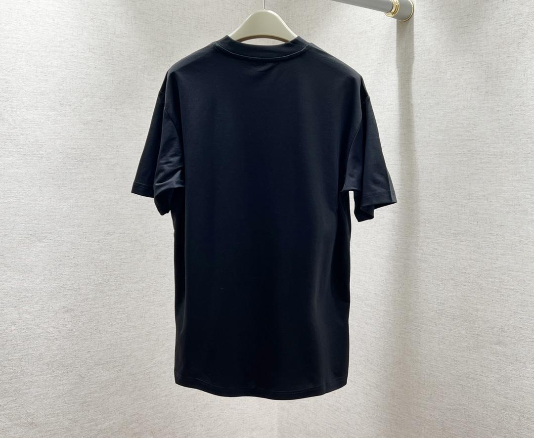 t-shirt-with-vltn-tag-595_16844975082-1000