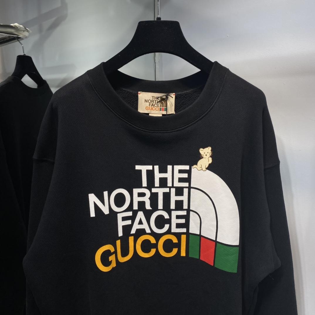 the-north-face-x-gucci-pullover-4714_16845003714-1000