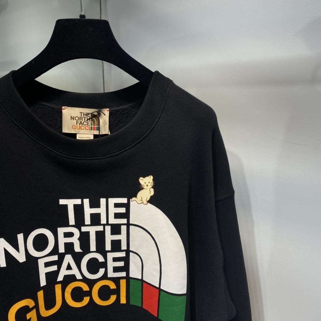 the-north-face-x-gucci-pullover-4714_16845003716-1000