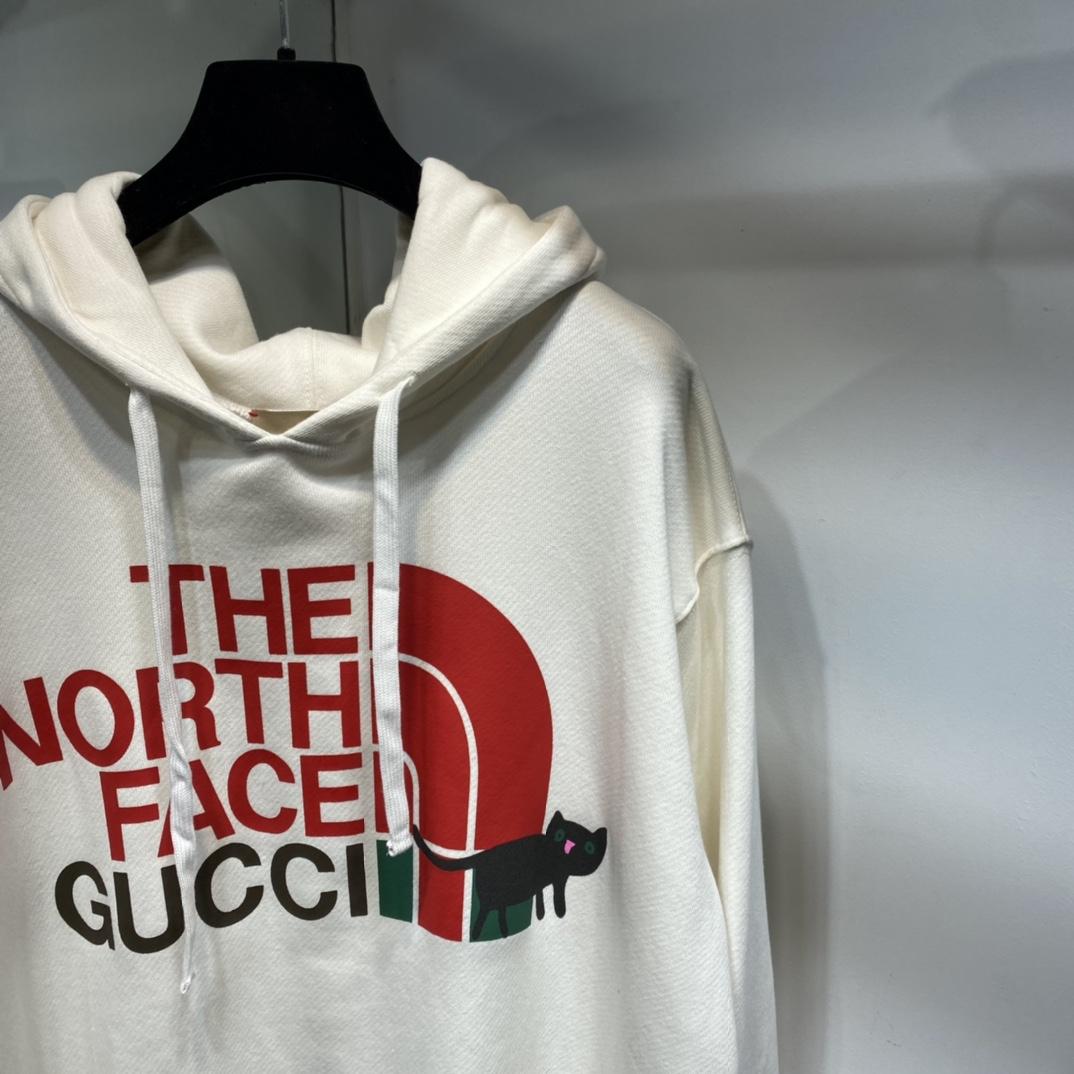 the-north-face-x-gucci-sweatshirt-4715_16844002156-1000