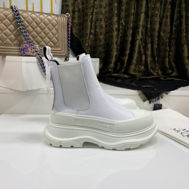 tread-slick-boot-in-whitesilver-1232_16843929414-1000