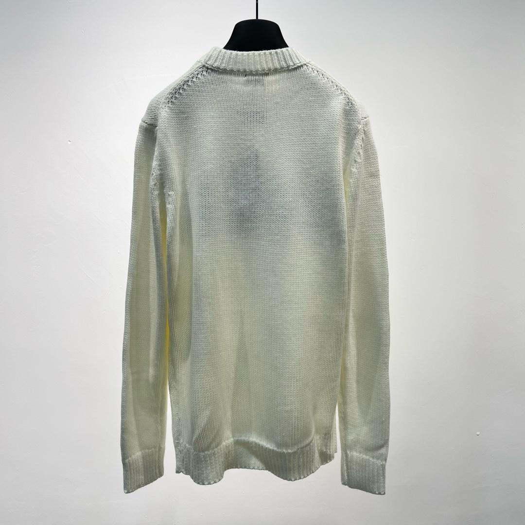 white-wool-pullover-4855_16845004493-1000