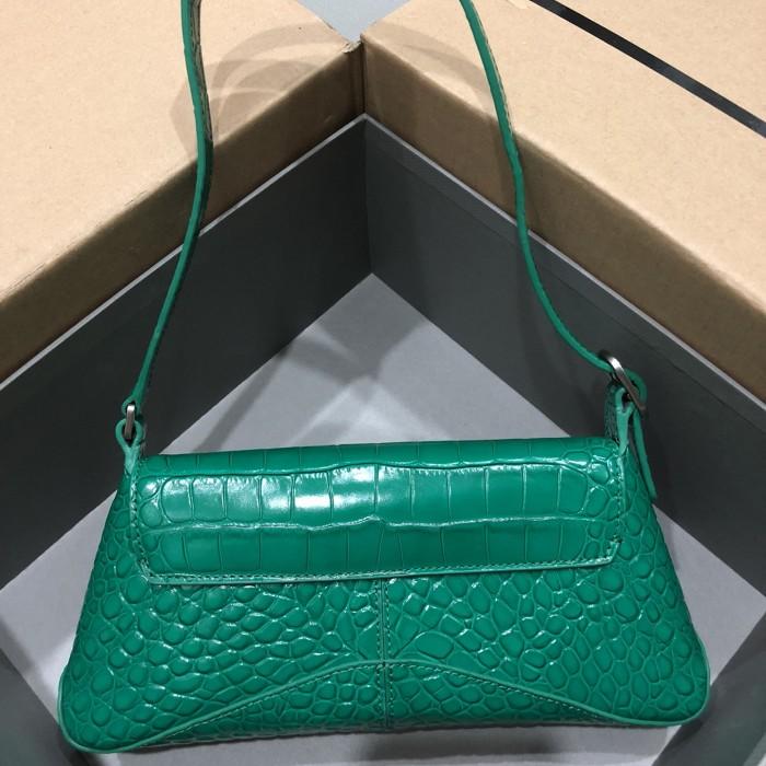 xx-small-flap-bag-crocodile-embossed-5862_16844021373-1000