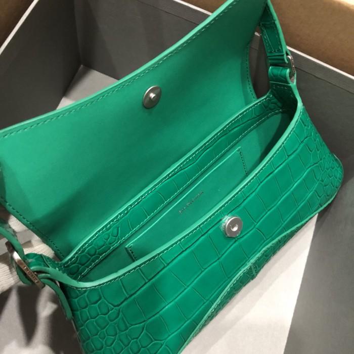 xx-small-flap-bag-crocodile-embossed-5862_16844021388-1000